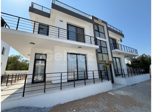 Girne Çatalköy'de Oteller Bölgesi ve Plajlara Yakın Satılık 3+1 Penthouse