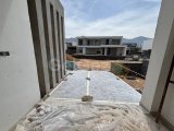 Girne Çatalköy'de Deniz Tarafı Özel Dizayn Harika İşcilikle İnşa Edilen Satılık 4+1 ve 5+1 Villalar