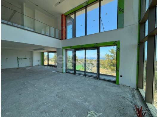 Türk Koçanlı..! Girne Çatalköy'de Ultra Lüks Panoramik Deniz Manzaralı Satılık 4+1 Villalar