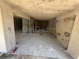 Girne Karaoğlanoğlunda Satılık Garaj Atölye Pasta Cila Oto Tamirhaneye Uygun 130m2 İş Yeri