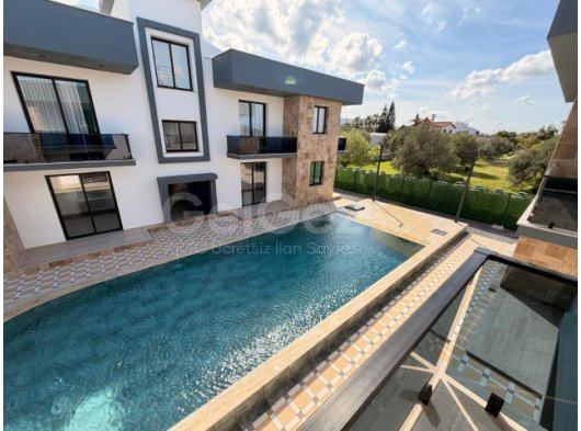 GİRNE LAPTA DA VİLLAYI ARATMAYAN 2+1 BAHÇELİ LÜKS DAİRE