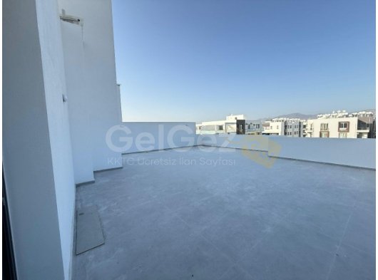 KÜÇÜK KAYMAKLIDA TÜRK KOÇAN GENİŞ TERASLI SIFIR PENTHOUSE