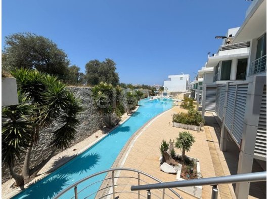 Girne Doğanköy'de Doğa İle İç İçe Havuzlu Sitede Kiralık Eşyalı 3+1 Daire