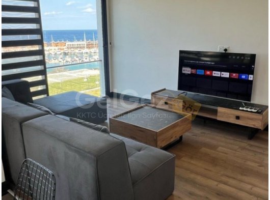 GİRNE MERKEZDE ULTRA LUX GENİŞ KULLANIM ALANINA SAHİP, DENİZE SIFIR KONUMDA 3+1 KİRALIK FULL EŞYALI RESIDENCE DAİRE