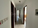 GİRNE MERKEZ ÖĞRETMEN EVİ CİVARI FIRSAT FİYATA KİRALIK 3+1 DAİRE
