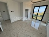 Girne Alsancak'ta Deniz ve Dağ Manzaralı Kapalı Otoparklı Satılık 3+1 Villa