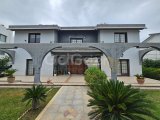 Girne Karaoğlanoğlunda Eşyalı Çift Kira Getirisi Olan Satılık 5+2 Eşyalı Villa