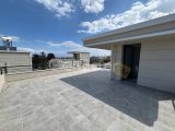 Girne Lapta'da Güzel Konumda Geniş Teraslı Sıfır Satılık 3+1 Muhteşem Villa..!