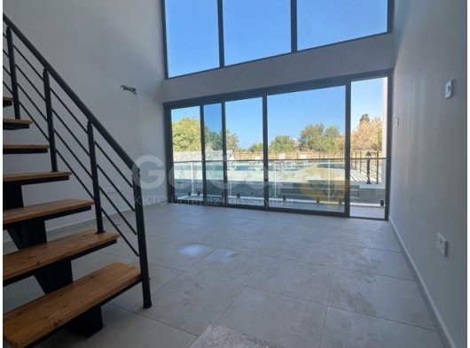 Girne Alsancakta Meritlere Yakın Muhteşem 2+1 Dublex