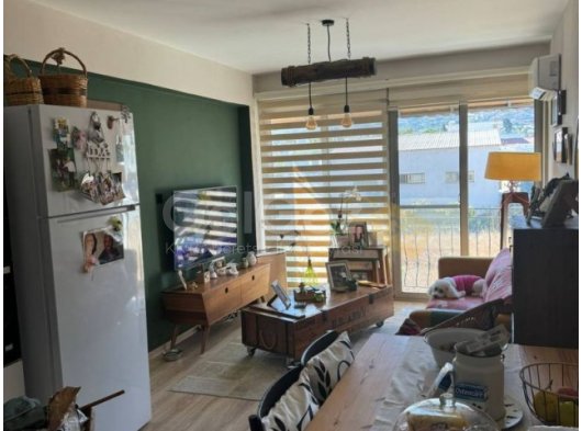 Girne Alsancak'ta Merit Oteller Bölgesine Çok Yakın Eşyalı Satılık 2+1 Daire