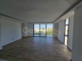 GİRNE MERKEZDE 2+1 ACİL SATILIK İ KAPALI OTOPARKLI DAİRE