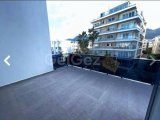 Girne Merkez'de Muhteşem Konum'da Eşyalı Kiracılı Satılık Loft 2+1 Daire