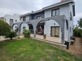 Girne Karaoğlanoğlunda Eşyalı Çift Kira Getirisi Olan Satılık 5+2 Eşyalı Villa