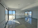Girne Merkez Deniz/Dağ Manzaralı Satılık 3+1 Penthouse