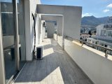 Girne Merkez Deniz/Dağ Manzaralı Satılık 3+1 Penthouse