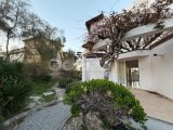 Girne Edremit'te Özel Havuzlu ve Dağ Manzaralı 4+1 Villa - Satılık!