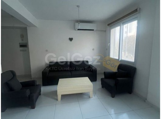 GİRNE MERKEZ KASGAR BÖLGESİ FULL EŞYALI BAKIMLI GENİŞ KULLANIM ALANINA SAHİP KİRALIK 1+1 DAİRE