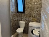 GİRNE MERKEZ FULL DENİZ MANZARALI GENİŞ TERASLI FULL EŞYALI BAKIMLI AYLIK ÖDEMELİ 1+1 DAİRE