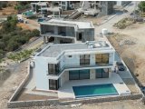 Girne Karmi’de Dağ/Deniz Manzaralı Satılık Villa (Son 2 adet)