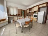 ALSANCAKTA CAMELOT BEACH YÜRÜME MESAFESİNDE GÜNLÜK KİRALIK 3+1 VİLLA