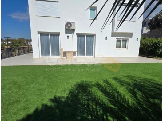 GİRNE ÇATALKÖY MUHTEŞEM MANZARALI GENİŞ BAHÇELİ HAVUZLU ÖZEL DİZAYN LUKS KİRALIK 5+2 VİLLA