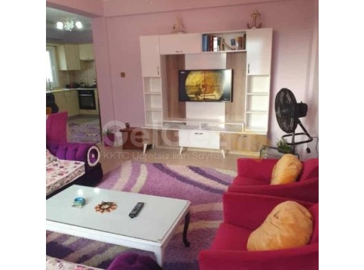 Kiralık Daire - Girne Merkez, Girne, Kuzey Kıbrıs GİRNE MERKEZDE ANA CADDE ÜZERİ HARİKA KONUMDA ; ••GENİŞ FERAH ODALAR ••AYRI MUTFAK  VE BİRÇOK EŞYANIN YENİLENE