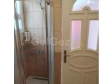 Kiralık Daire - Girne Merkez, Girne, Kuzey Kıbrıs GİRNE MERKEZDE ANA CADDE ÜZERİ HARİKA KONUMDA ; ••GENİŞ FERAH ODALAR ••AYRI MUTFAK  VE BİRÇOK EŞYANIN YENİLENE