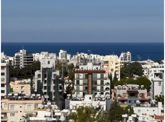 GİRNE MERKEZDE PANORAMİK MANZARALI DAİRE