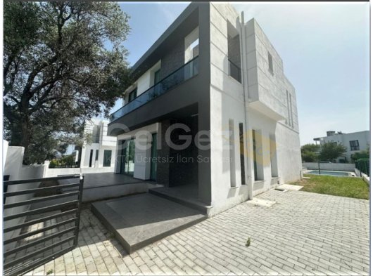 Fırsatt✨ Girne Ozanköy bölgesinde kiralık 3+1 full eşyalı özel havuzlu dubleks villa