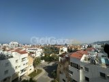 GİRNE MERKEZDE YATIRIMLIK SATILIK 2+1 DAİRE