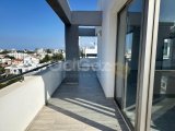 Girne Merkez'de Göz Alıcı 3+1 Penthouse - Şehir ve Doğa Manzaralı