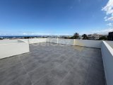 Girne Merkez'de Göz Alıcı 3+1 Penthouse - Şehir ve Doğa Manzaralı