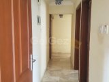 GİRNE MERKEZ PASHA OTEL BÖLGESİ FIRSAT FİYATA GENİŞ KULLANIM ALANINA SAHİP SATILIK 3+1 DAİRE