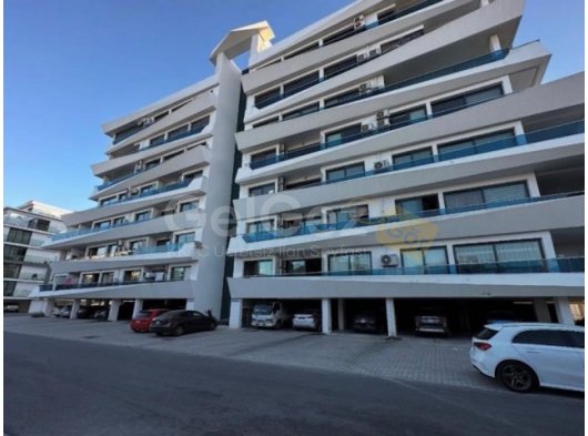 GİRNE MERKEZ ULTRA LUX KOMPLEX SİTE İÇERİSİNDE YENİ EŞYALI SATILIK 1+1 DAİRE