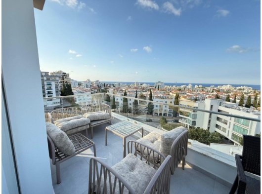 LÜKSÜ EVİNİZE TASİYORUZZ✨ GİRNE MERKEZ NUSMAR MARKET BOLGESİ HARİKA MANZARALİ GENİS TERASA SAHİP KİRALİK 2+1 FULL ESYALİ PENTHOUSE DAİRE