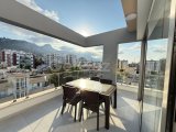 LÜKSÜ EVİNİZE TASİYORUZZ✨ GİRNE MERKEZ NUSMAR MARKET BOLGESİ HARİKA MANZARALİ GENİS TERASA SAHİP KİRALİK 2+1 FULL ESYALİ PENTHOUSE DAİRE