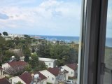 GİRNE MERKEZ KASGAR BOLGESİ HARİKA DENİZ MANZARALİ KİRALİK 1+1 FULL ESYALİ RESİDENCE DAİRE