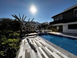 Karaoğlanoğlu'nda 4+1 eşyalı havuzlu 320 m2 villa 650.000 STG / 0548 823 96 10