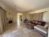 ÇATALKÖY’DE SATILIK 3+1 FULL EŞYALI VİLLA – £425,000 Eşdeğer Koçan | Krediye Uygun | Özel Havuz | Deniz & Dağ Manzarası