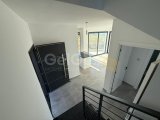 Esentepe’de Satılık Lüks 3 Yatak Odalı Villa – Sonsuzluk Havuzlu