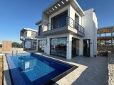 Esentepe’de Satılık Lüks 3 Yatak Odalı Villa – Sonsuzluk Havuzlu
