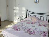 Girne Karaoğlanoğlu'nda Deniz ve Dağ Manzaralı Eşyalı 2+1 Daire