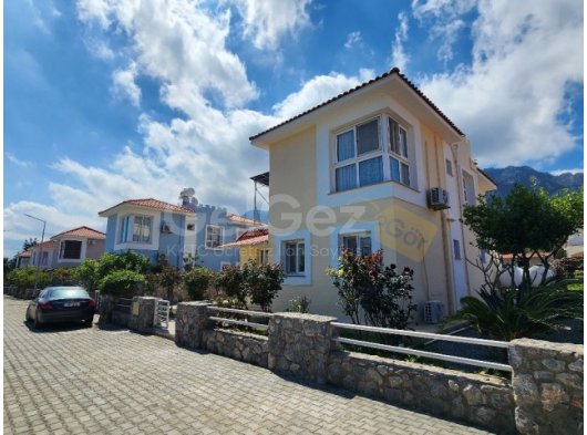 Girne / Karşıyaka Satılık 3+1 Villa