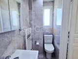 Alsancak’ta Özel Havuzlu ve Olgun Peyzajlı Seçkin 3 Yatak Odalı Villa Alsancak’ın En Tercih Edilen ve Prestijli Bölgelerinden Birinde Konumlanan Bu Zarif Villa,