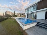 Çatalköy’de Kapanmaz Deniz Manzaralı Ultra Lüks Villa