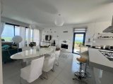 3+1 Villa Özel Havuzlu ve Bahçe Denize Sıfır