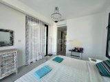 3+1 Villa Özel Havuzlu ve Bahçe Denize Sıfır
