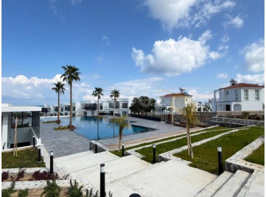 Girne Karşıyaka’da Satılık 2+1 Özel Bahçeli Daire | Site İçinde Restoran, Açık & Kapalı Havuz ve GYM
