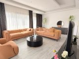 Girne Ozanköy'de 1 Dönüm Arsa Alanına Sahip Satılık 4+1 Villa