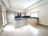 Girne Edremit'te Satılık 4+2 Villa - Özel Havuz, Bahçe ve Deniz Manzarası